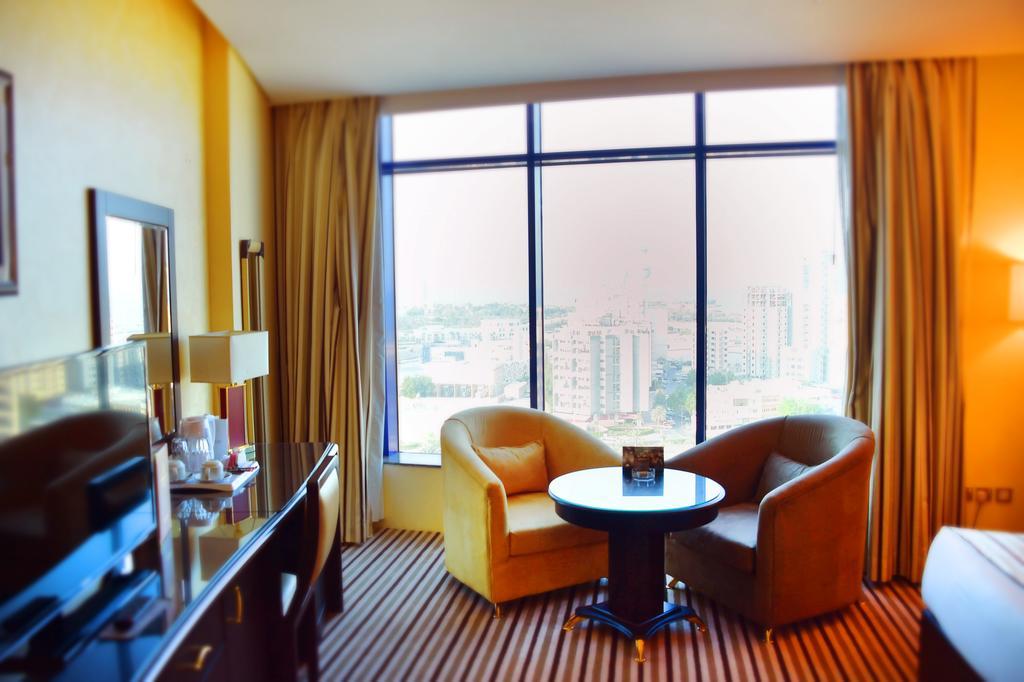 Al Bastaki International Hotel Kuwait City Esterno foto